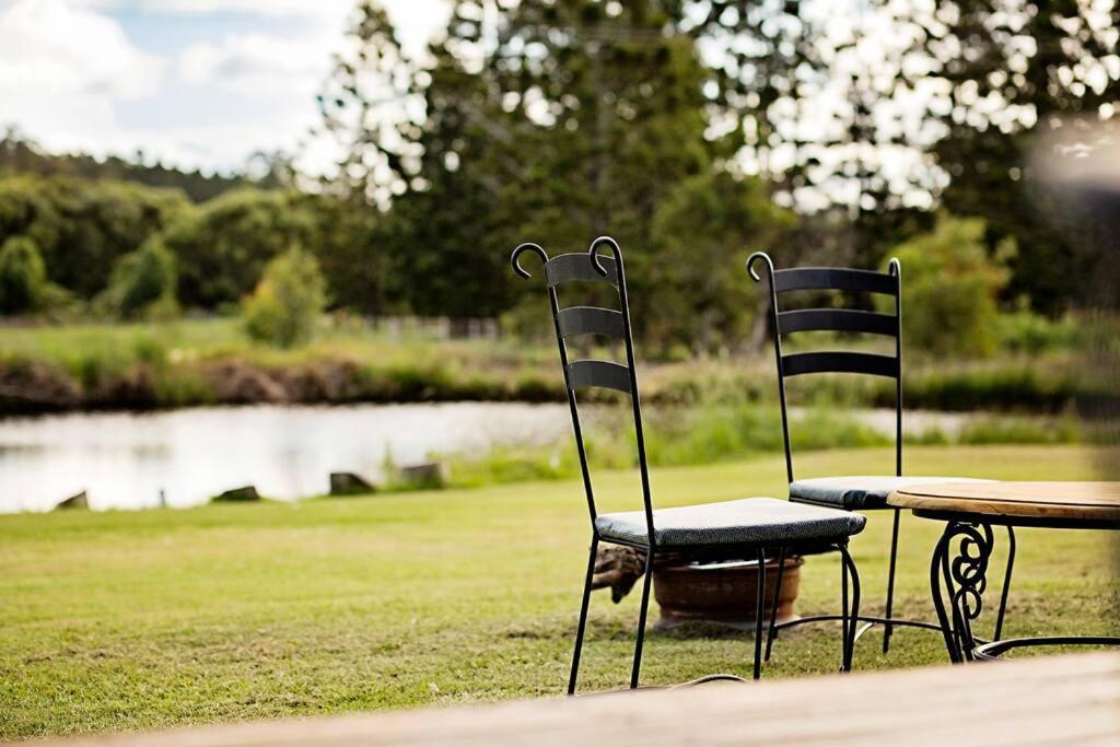 Pinbarren Green Lodges Noosa Exterior photo