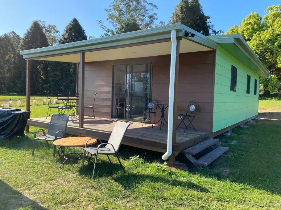 Pinbarren Green Lodges Noosa Exterior photo